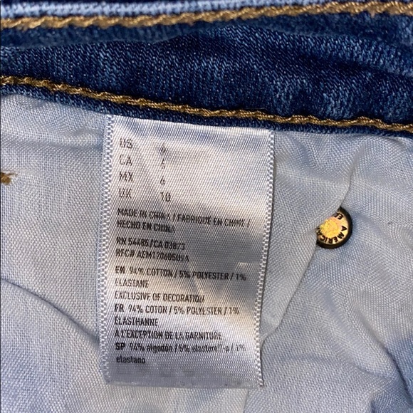 American Eagle Shorts - Picture 2 of 2